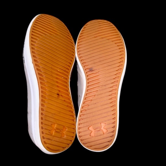 UNDER ARMOUR Charged men’s running tennis shoes shoes 12 - Picture 14 of 16